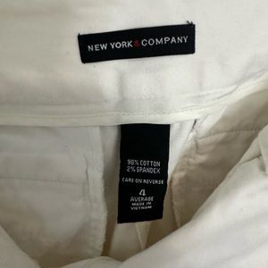 New York and Company size 4 Ivory pants